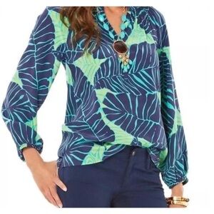 Lilly Pulitzer Sz M Elsa Top in Under the Palm Leaf